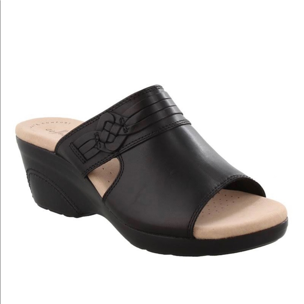 NWT Clark’s Lynette Trudie Black Leather Sandal